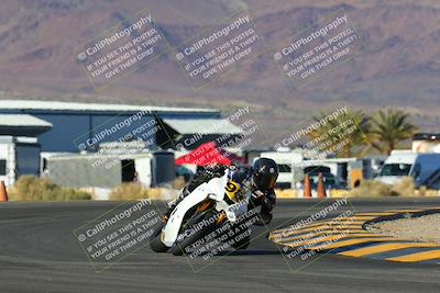 media/Feb-26-2023-CVMA (Sun) [[c890c6e7db]]/Race 17 Amateur Supersport Middleweight/